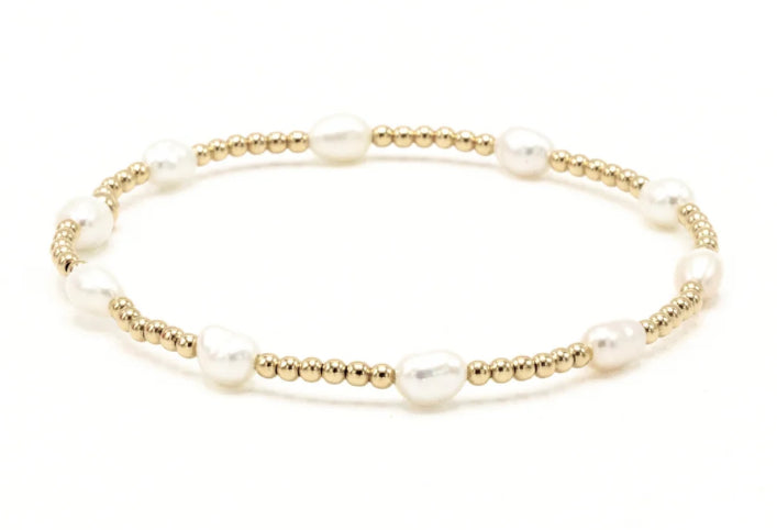 Petite Patterned rice pearl bracelet