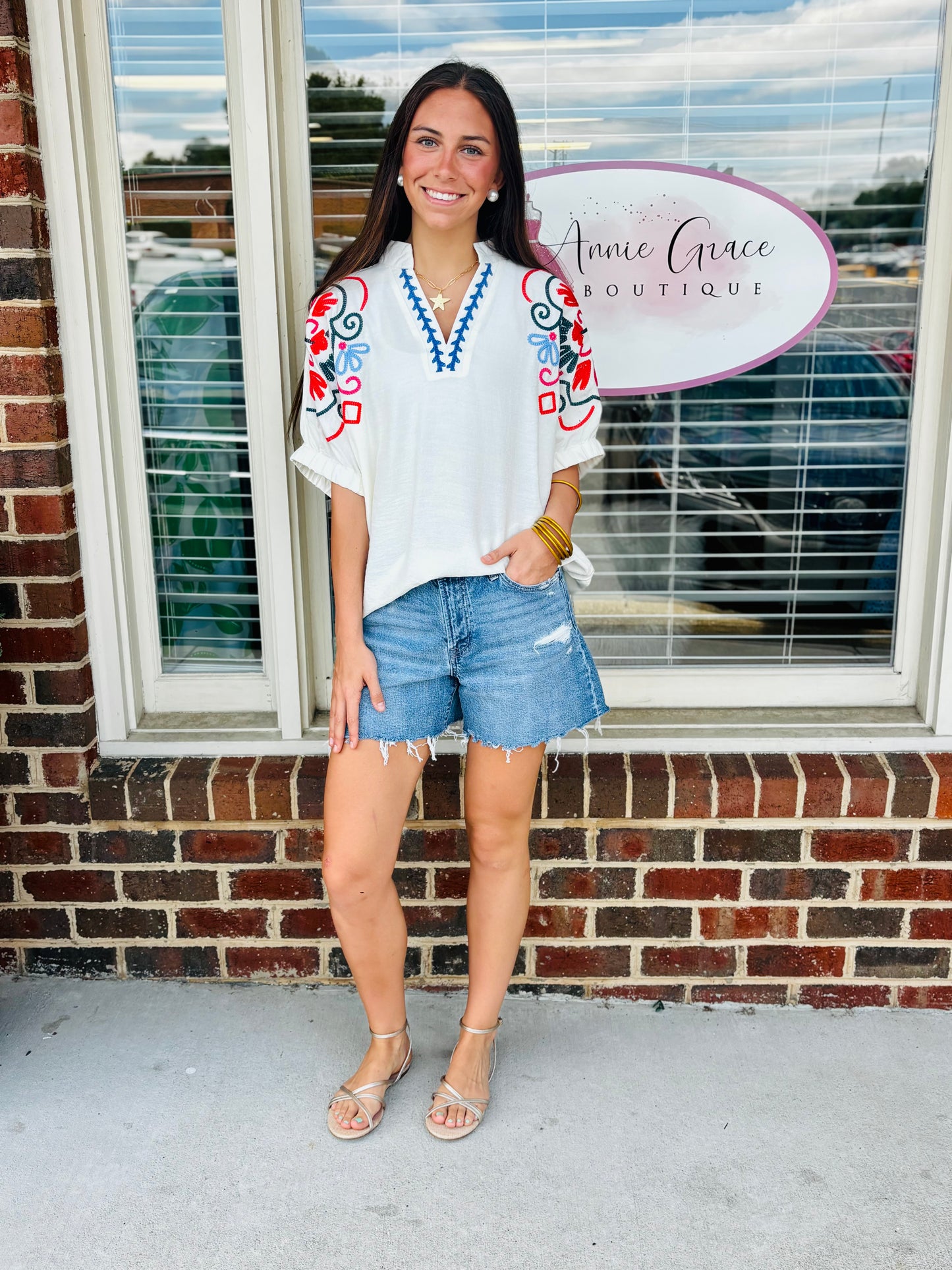 Seaside embroidery top