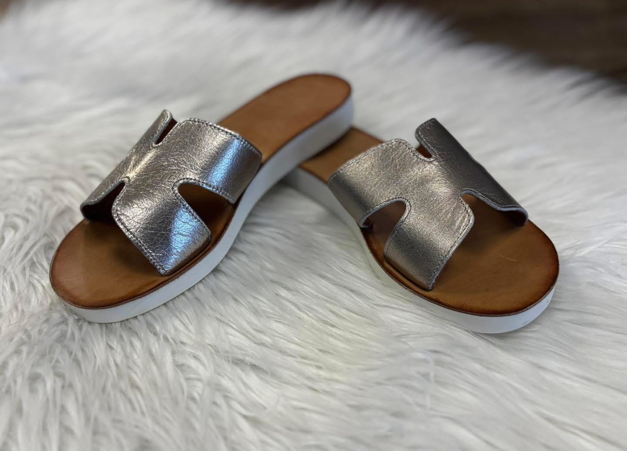 Alex Gold Leather Sandal