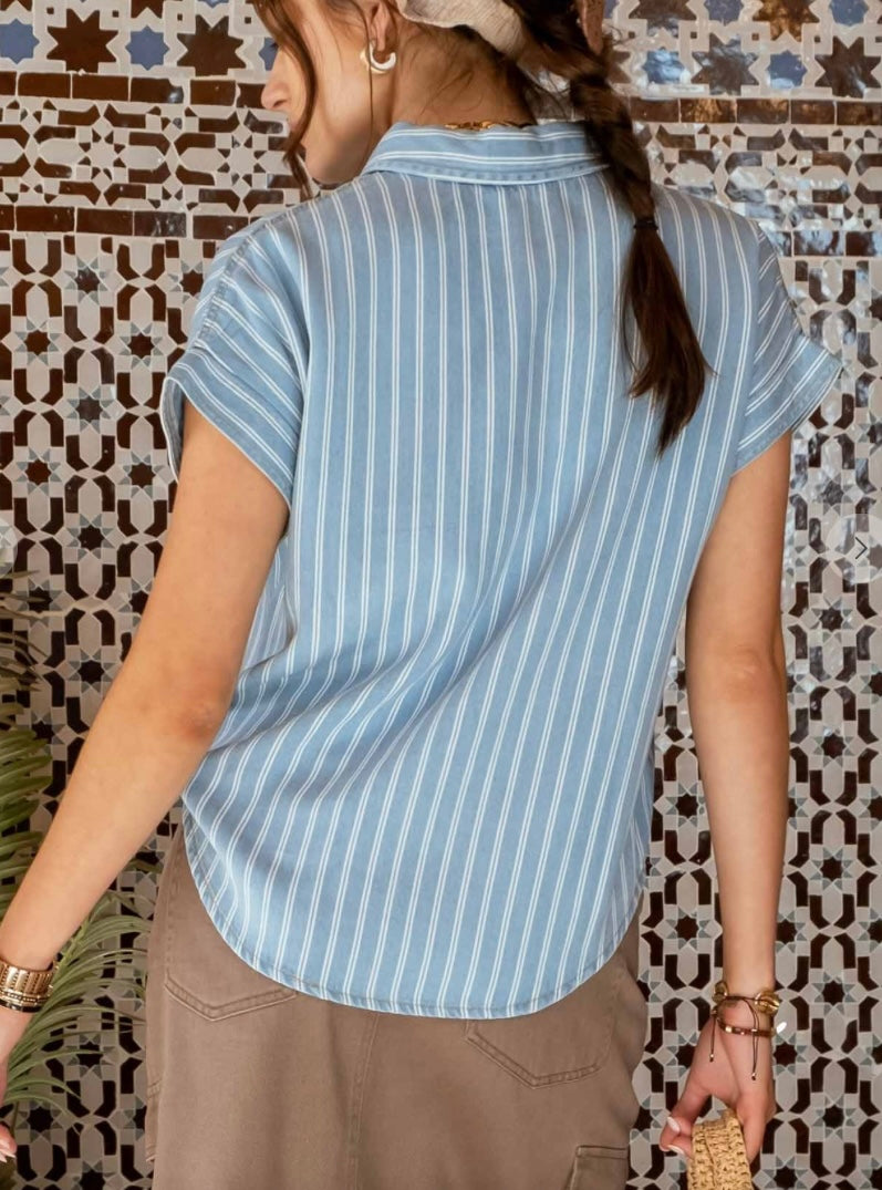 Stripe chambray short sleeve button shirt