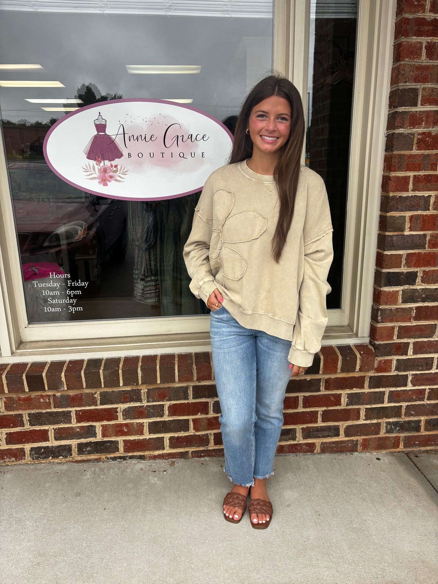 Flower patch pullover