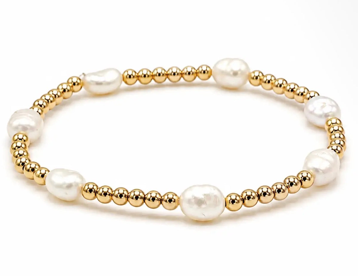 E.G. Baroque Pattern Pearl bracelet
