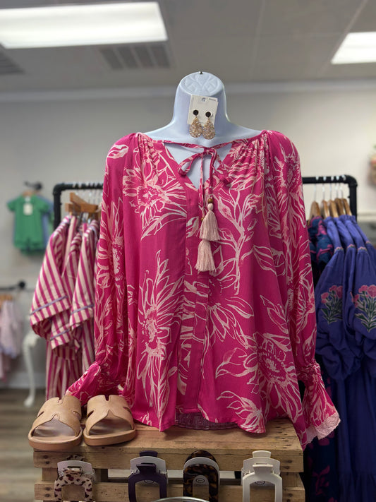 Floral flutter hem blouse